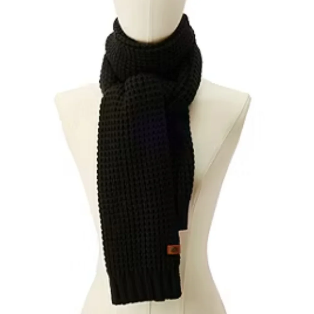 FRYE AND CO. Knit Cold Weather Scarf